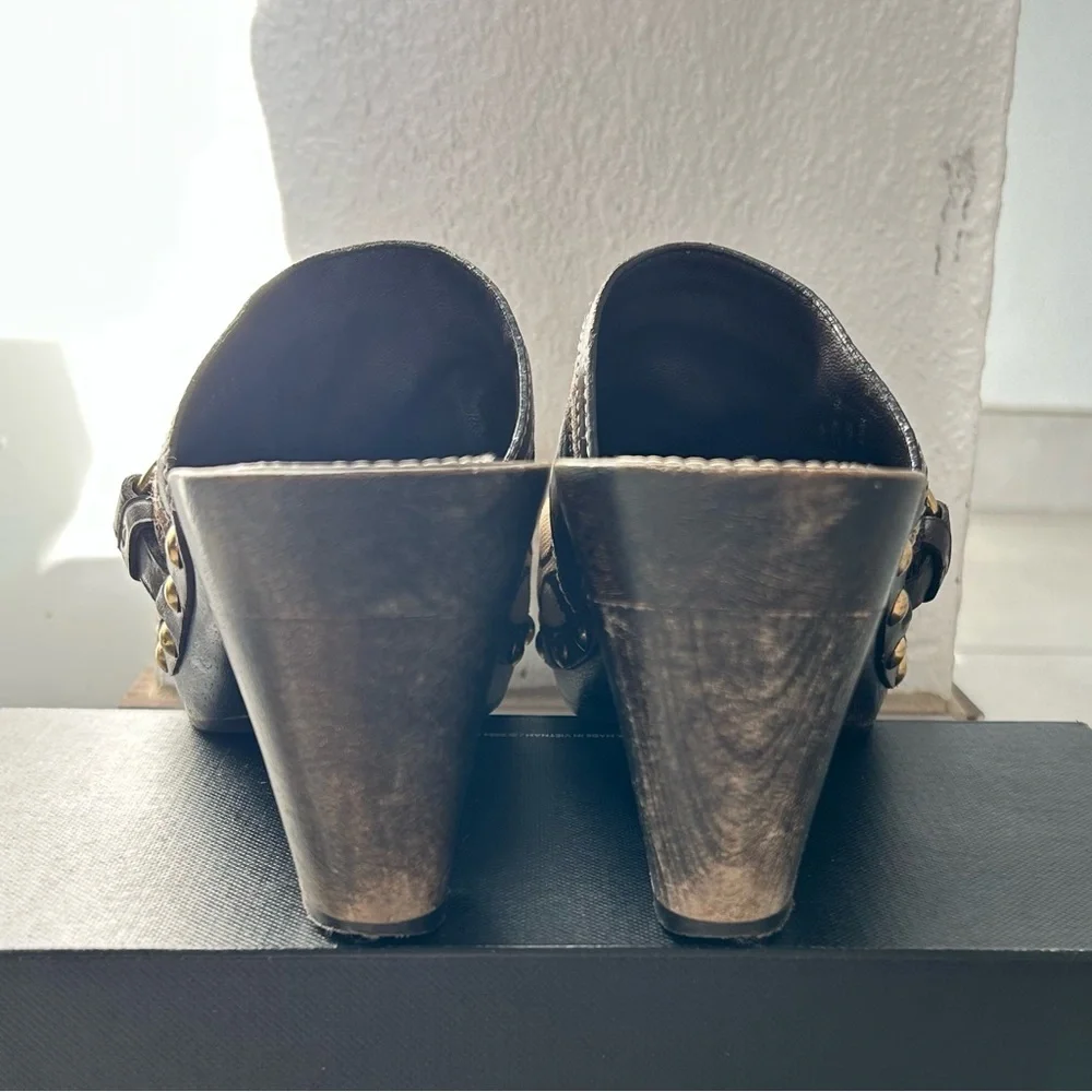 Coach clogs Size 7.5 - Picture 3 of 13